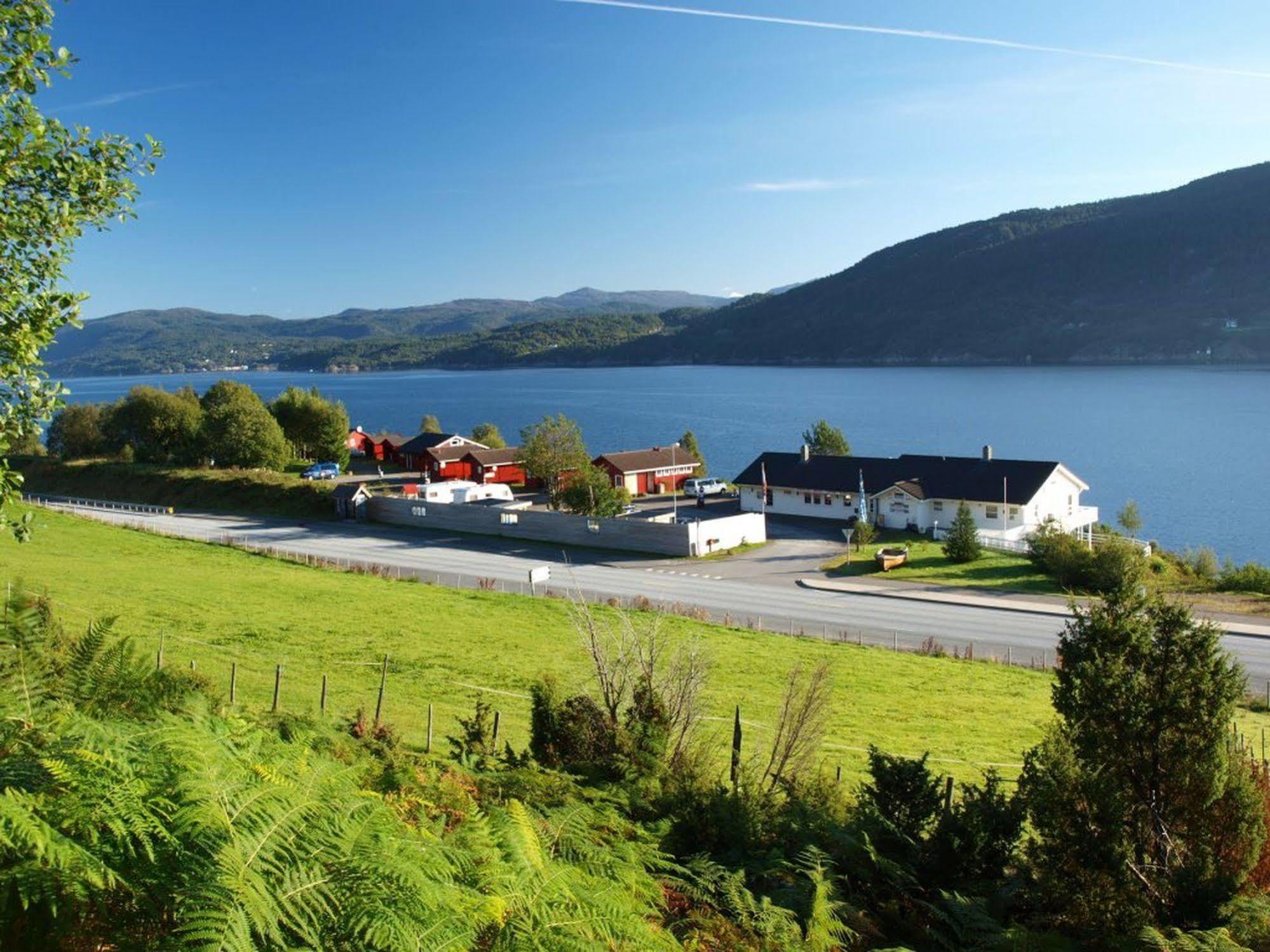 Langenuen Motel&Camping Stord Buitenkant foto